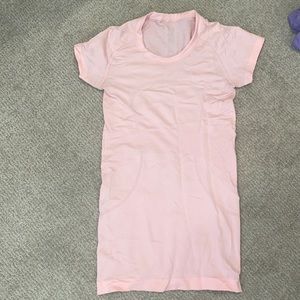 Swiftly Tech Lululemon Top